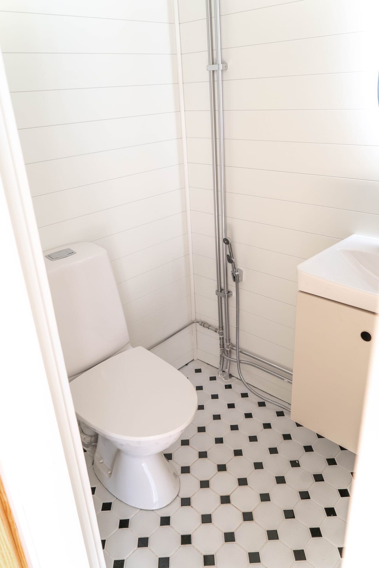 Kattava huoneistoremontti - kuva 12